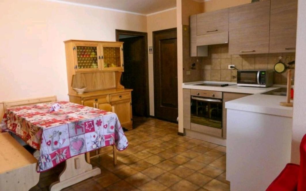 Care Alto Apartman Carisolo Kültér fotó