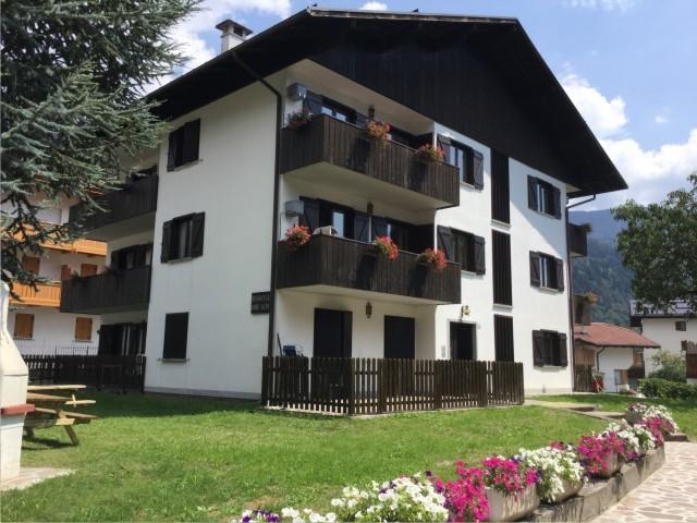 Care Alto Apartman Carisolo Kültér fotó